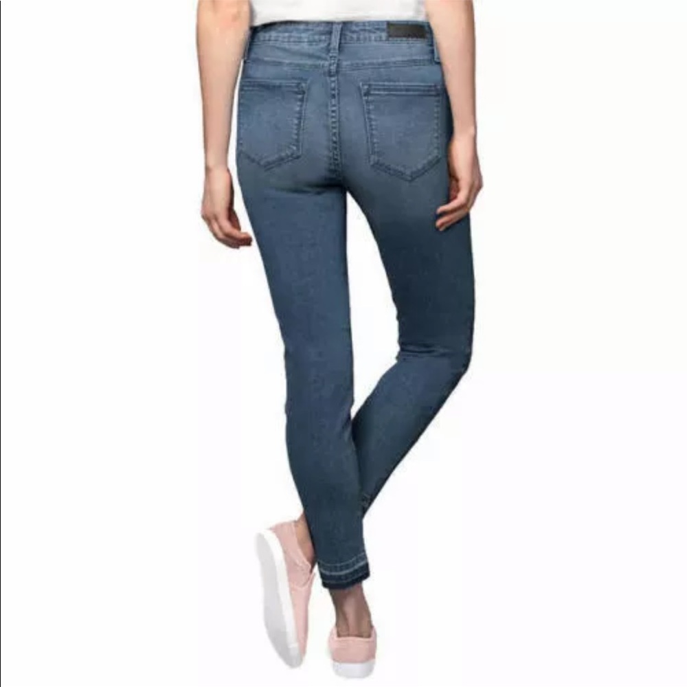 Kenneth Cole Jess Skinny Jean - Picture 3 of 8